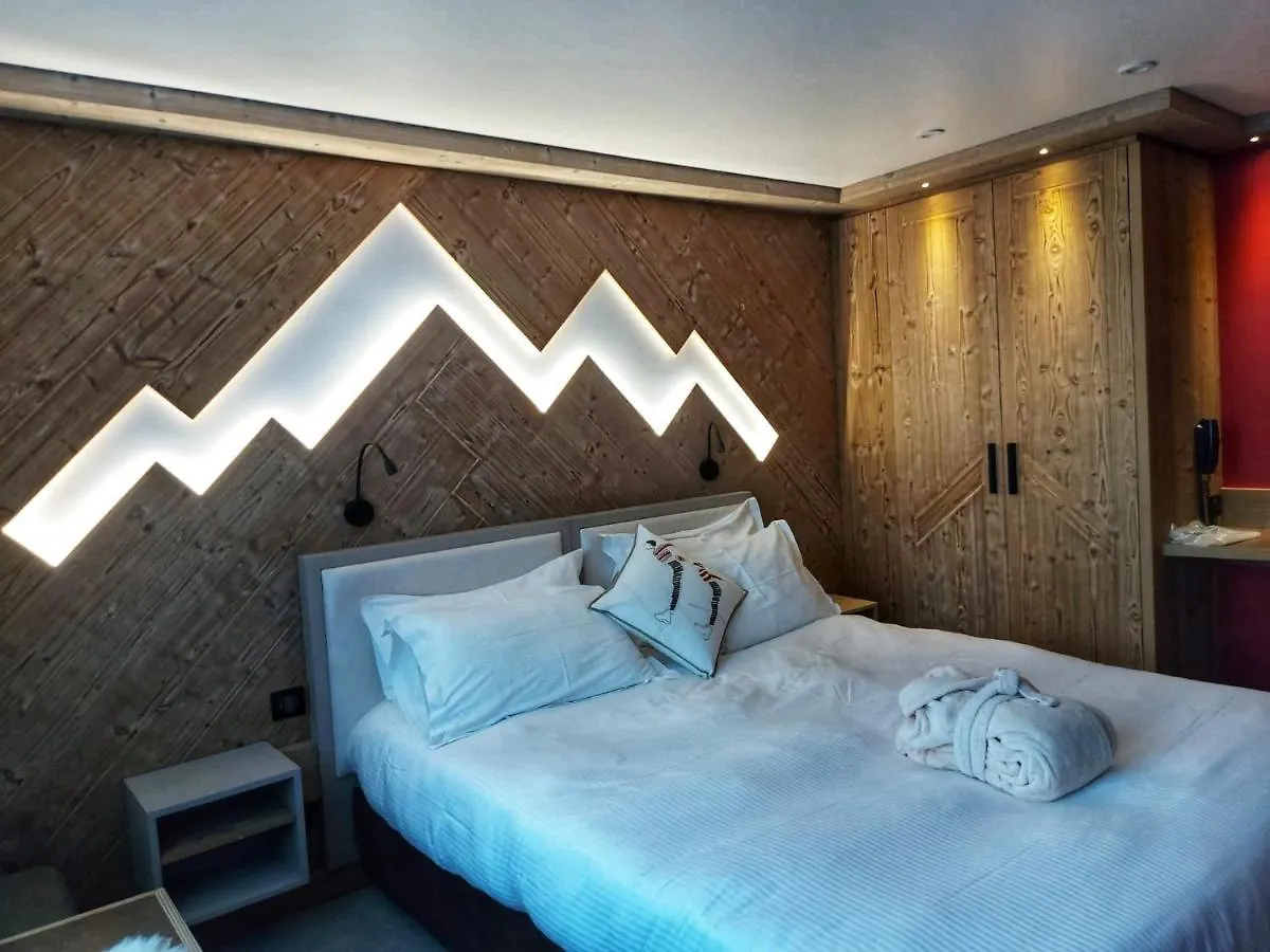 Hotel Les Sherpas Courchevel 4*,