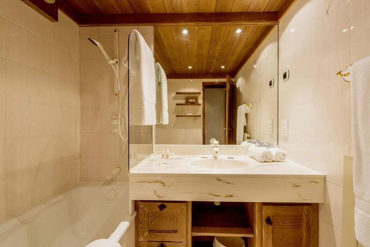 Hotel Les Sherpas Courchevel